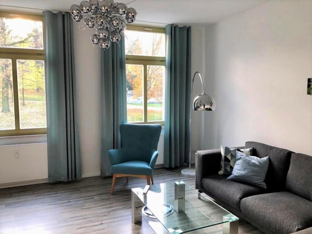 Villa Koehler Ferienwohnung Алтенбург Екстериор снимка